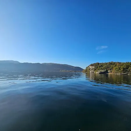 Hypercentre 2 Etoiles * Aix-les-Bains