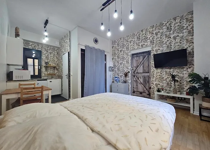 Hypercentre 2 Etoiles